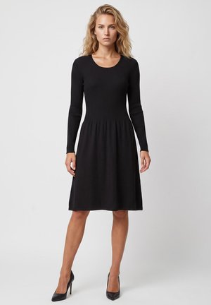 Blue Seven, BLUE SEVEN STRICKKLEID - Jumper dress - schwarz