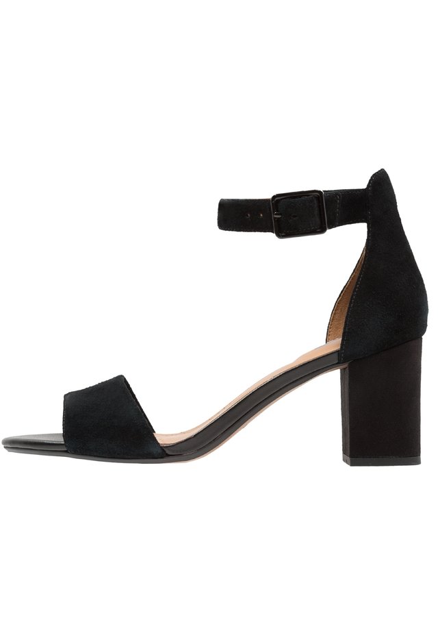 DEVA MAE - Sandalen - black