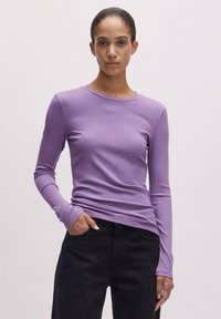 EDITED INOA - Longsleeve - lila