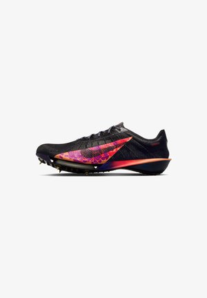 Chaussure de course à pointes noire avec une semelle dégradée violet-orange et un logo Nike Swoosh texturé orange vif-rose sur le côté.