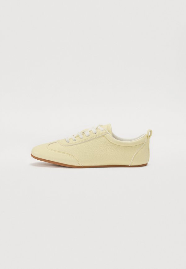 QUINCIE - Sneaker low