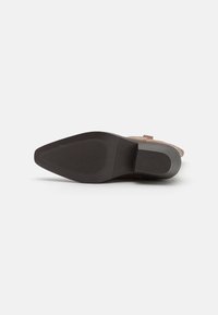 ONLY SHOES ONLBRONCO - Stivali texani / biker - brown