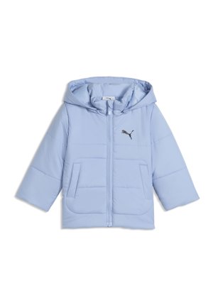 Hellblaue gesteppte Jacke mit Kapuze, Frontreißverschluss, zwei Fronttaschen und einem kleinen schwarzen Puma-Logo auf der Brust.