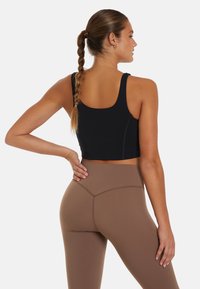 SQUATPROOF Top - black