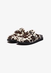 Zign Studio LEATHER UNISEX - Mules - brown