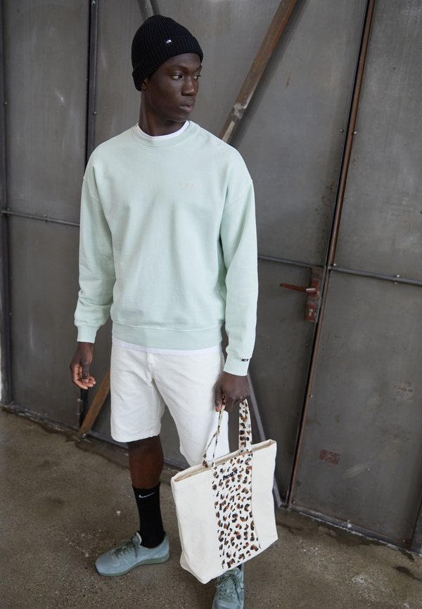 RED TAB CREW - Sweatshirt - natural lime