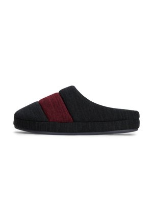 Tommy Hilfiger, HILFIGER FLAG HOUSE SHOE - Пантофи - rwb