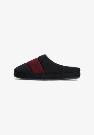 Tommy Hilfiger, HILFIGER FLAG HOUSE SHOE - Chaussons - rwb