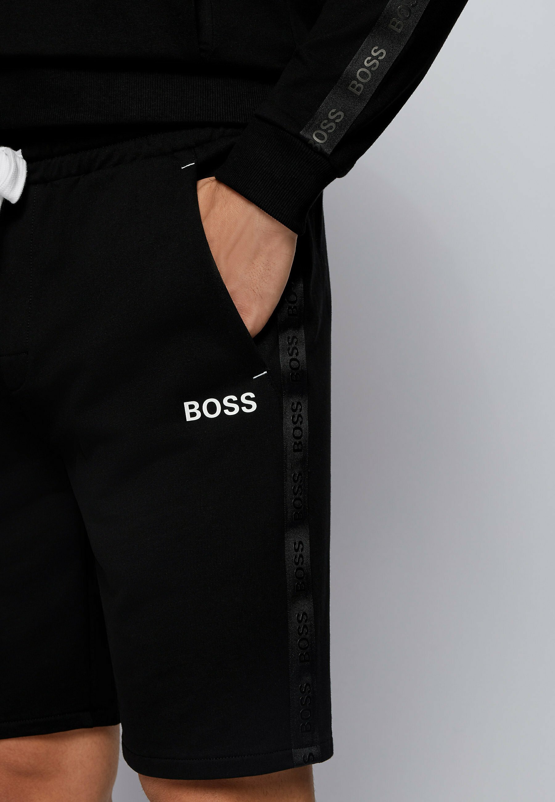 boss shorts black