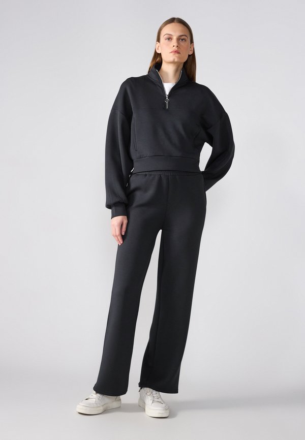 MODAL SET - Tracksuit4