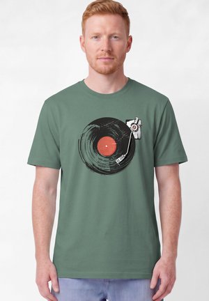 watapparel, SCHALLPLATTE UNISEX - T-shirt print - green bay