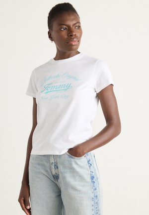 - T-shirt z nadrukiem