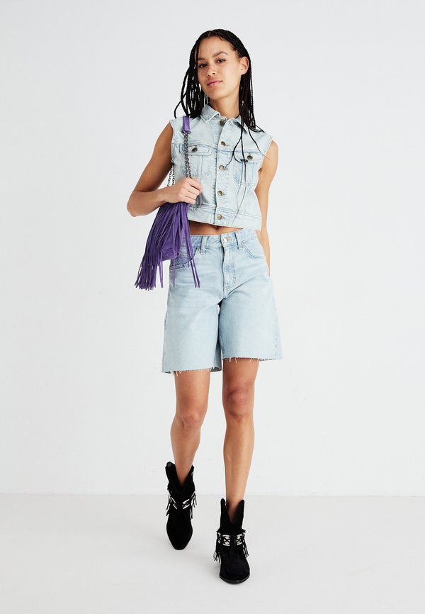 RIDER LOOSE SHORT - Denim shorts - hint of rain3