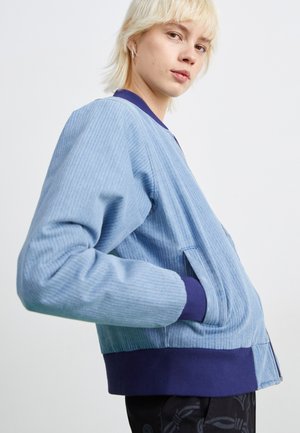 VERT JACKET - Denimová bunda - blue