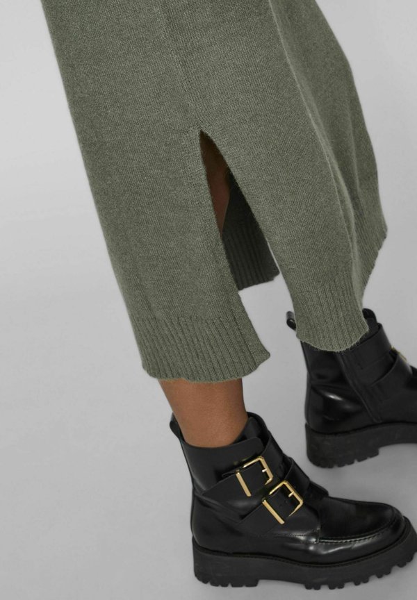 VIRIL ROLL NECK - Jumper dress - laurel wreath3