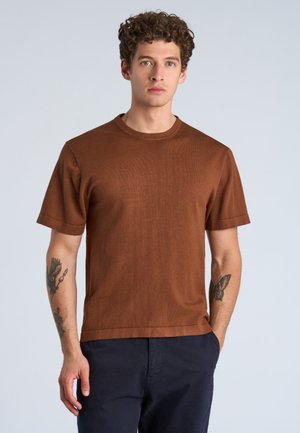 Lindbergh, T-shirts basic - brown