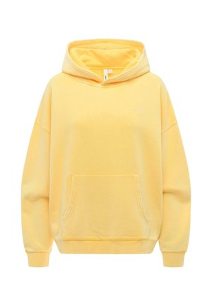 Żółta bluza z kapturem z przednią kieszenią kangurką i ściągaczami przy rękawach, wykonana z miękkiego materiału, prezentowana na białym tle.