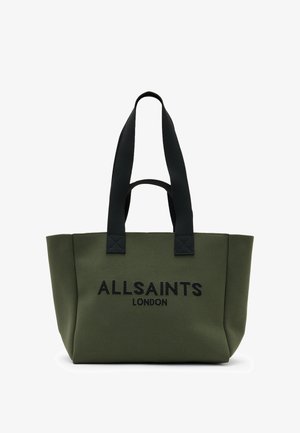 Torebka na ramię w kolorze oliwkowym z czarnymi uchwytami, z haftowanym napisem "ALLSAINTS LONDON" na froncie i strukturalnym designem.