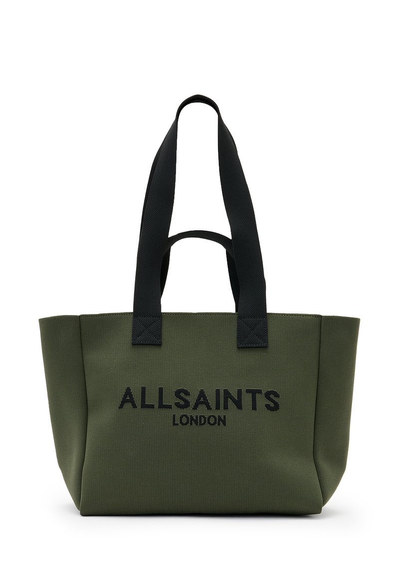 Olive spalvos kanvos rankinė su juodomis rankenomis, dekoruota išsiuvinėtu tekstu "ALLSAINTS LONDON" priekyje ir turinti struktūrizuotą dizainą.