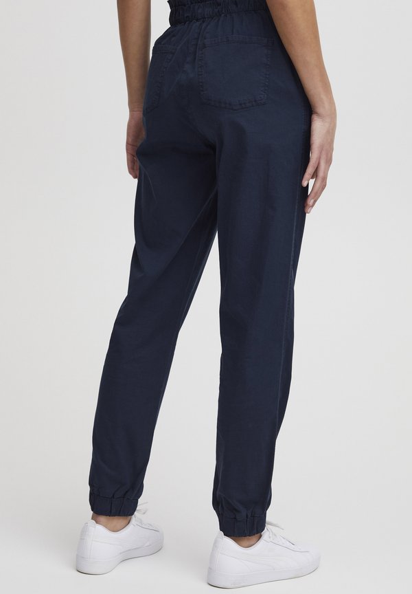 OXCOBIE REGULAR FIT - Trousers - total eclipse2