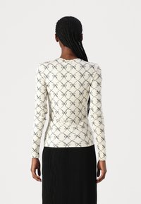 Vero Moda VMALBERTE CILIA BOX - Pikkade varrukatega topp - beige