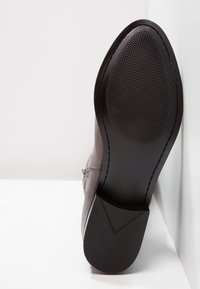 ALDO Botas mosqueteras - grey