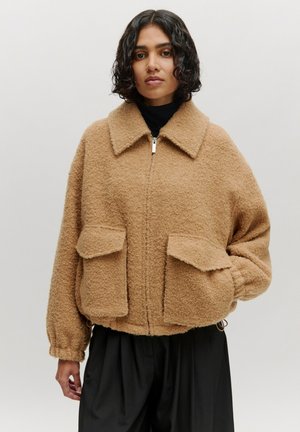 EDITED ÜBERGANGS MACHI - Light jacket - camel beige