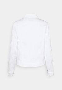 Biała kurtka dżinsowa z długimi rękawami, mankietami na guziki i kołnierzem. Posiada klasyczny krój oraz minimalne przeszycia z tyłu.