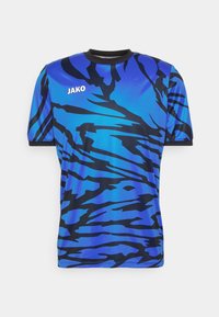 Blaue kurzärmelige Sporttrikots mit schwarzem abstraktem Tigerstreifen-Muster, Rundhalsausschnitt und "JAKO"-Logo auf der linken Brust. Glatte Stofftextur.