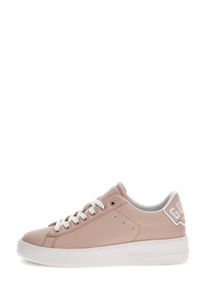 Baskets synthétiques rose clair avec lacets et semelle blanche. Présentent un logo au talon et un design minimaliste avec une texture lisse.