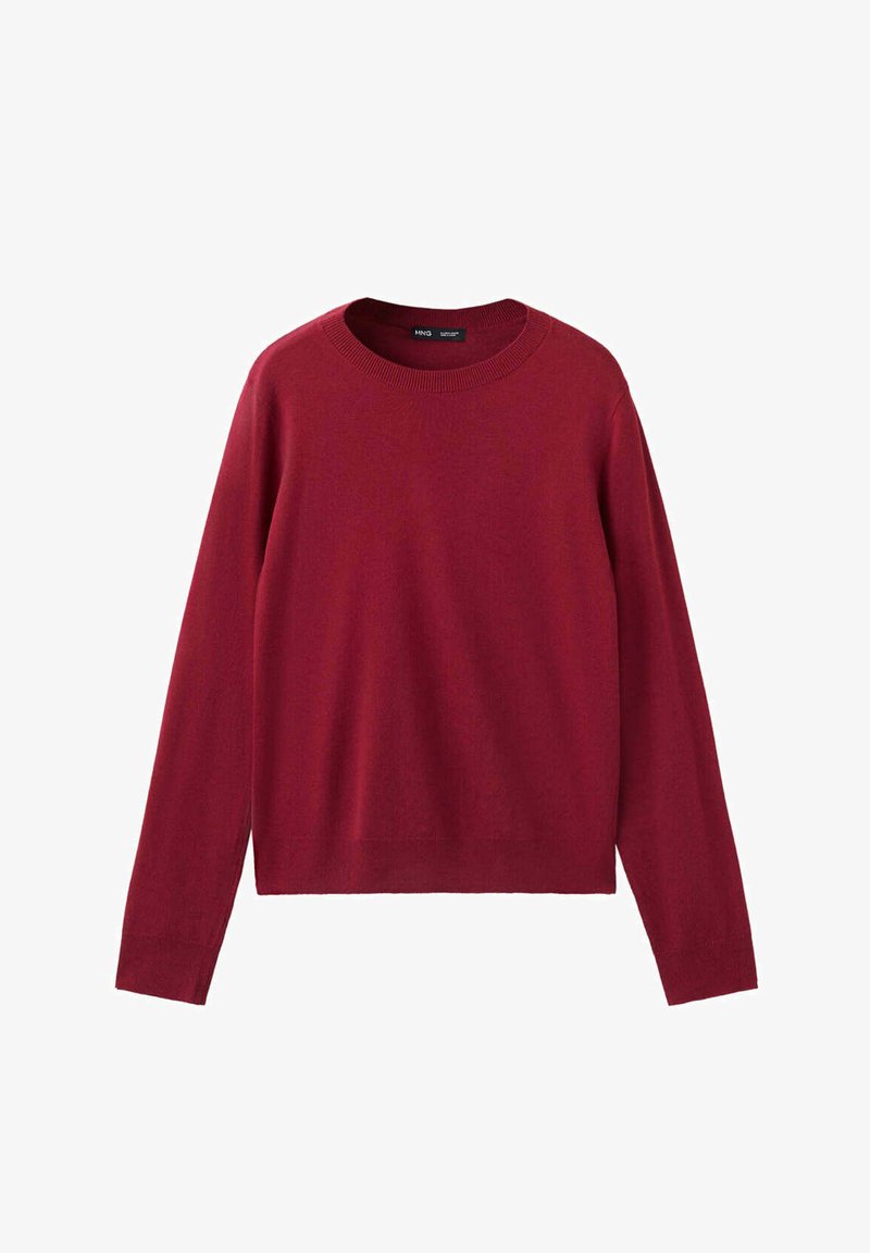 Pull à manches longues col rond de couleur rouge foncé uni avec encolure, poignets et ourlet côtelés, présenté sur un fond blanc.