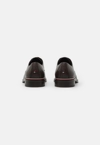 Tommy Hilfiger CORE SHOE - Derbies & Richelieus - cocoa