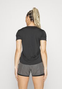 Nike Performance Bluză sport - black/(cool grey)