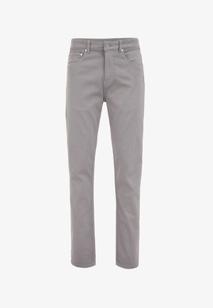 Szare dżinsy o prostym kroju, z guzikowym zapięciem, paskiem i przednimi kieszeniami. Gładka tekstura o minimalistycznym wzornictwie.