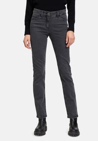 Betty Barclay MIT AUFGESETZTEN TASCHEN - Džíny Slim Fit - grey denim