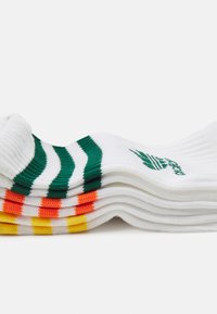 adidas Originals CREW  3 PACK - Ponožky - white/bold gold/orange