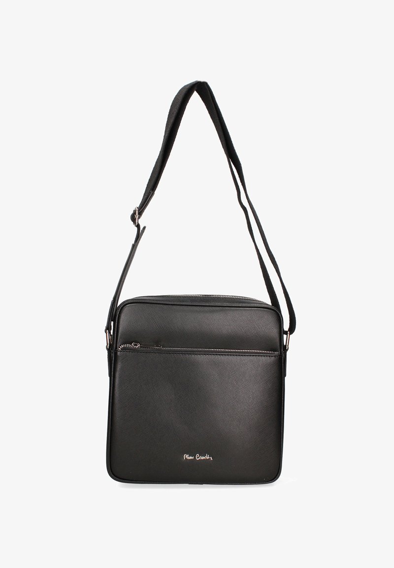 Borsa a tracolla nera in pelle con finitura texturizzata, dotata di una tasca frontale con zip e tracolla regolabile. Include un piccolo dettaglio con il logo del brand.