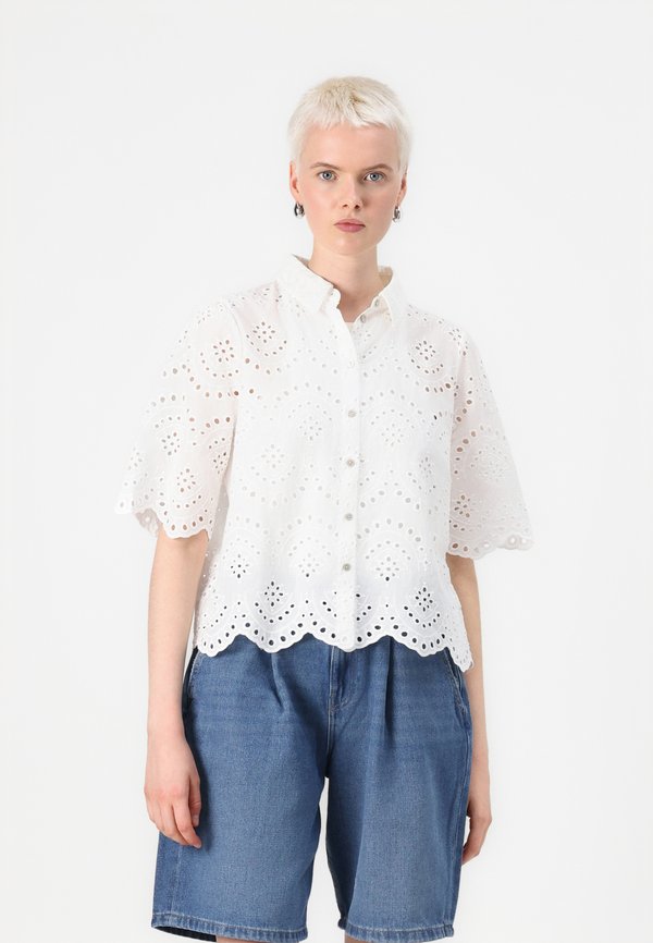 ONLVALAIS - Button-down blouse - cloud dancer