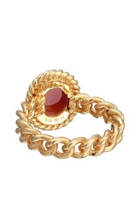 Bague plaquée or avec un design de chaîne torsadée, centrée avec une pierre ronde rouge. Marquée 925 à l'intérieur de l'anneau.