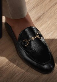 Isabel Bernard Slipper - schwarz