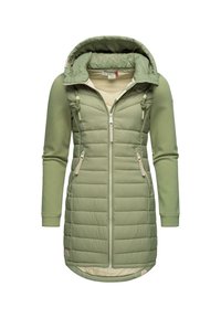 Zaļš polsterēts mētelis ar kapuci, pilnu rāvējslēdzēju un garām piedurknēm. Gluda virsma ar quilted tekstūru, sānu kabatām un uzsvērtiem auklām.