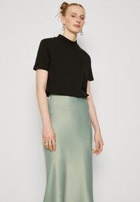 YAS Tall YASPELLA MIDI SKIRT  - A-line skjørt - green milieu
