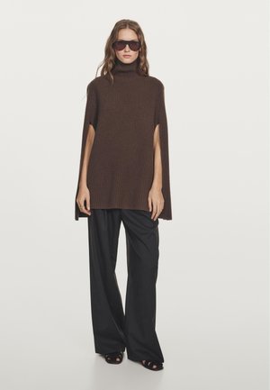 HIGH NECK COAT - Strickpullover - brown