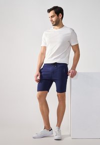 Pier One by Zalando - 3 PACK - Šortai - white/dark blue/black Miniatiūros vaizdas 1