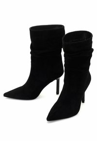 Derimod WRINKLE - Botines - black