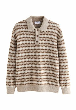 Striktrøje med polo-krave, der har en lys beige bund og brun geometrisk mønster. Tre brune knapper ved kraven. Blød tekstur.
