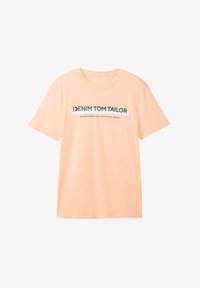 Unselected, light apricot