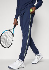 Lacoste Sport TENNIS PANT - Spodnji deli trenirk - navy blue