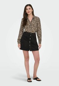 JDY JDYBROOKE LS NOOS - Button-down blouse - pumice stone