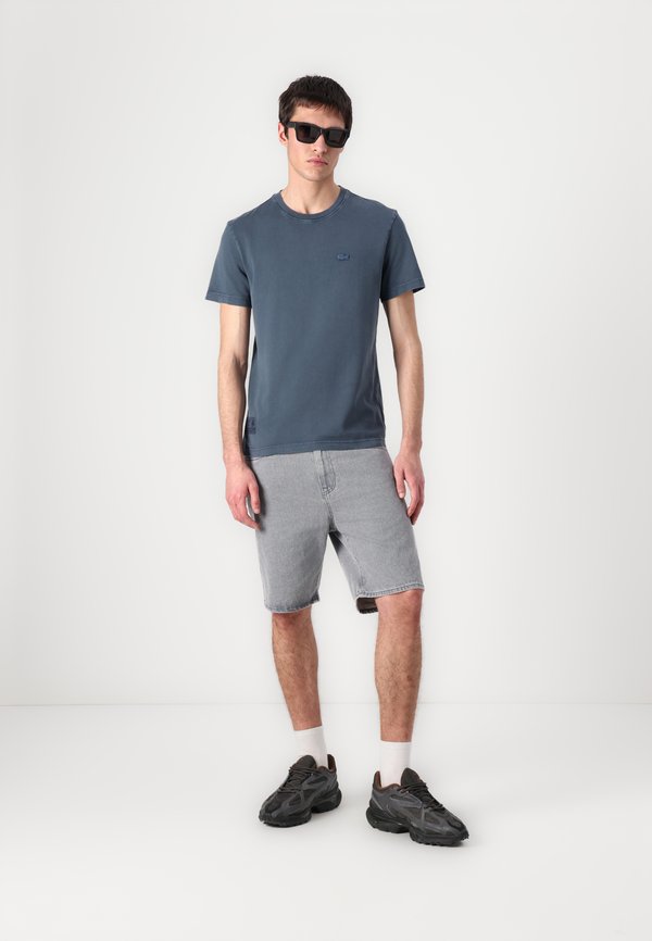 Basic T-shirt - teal3